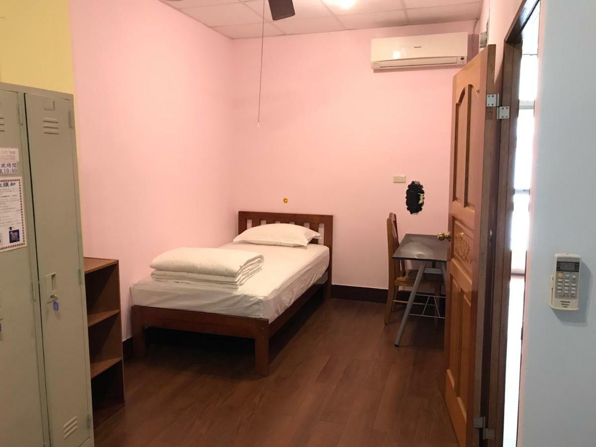 Handy Hostel Hualien Eksteriør bilde