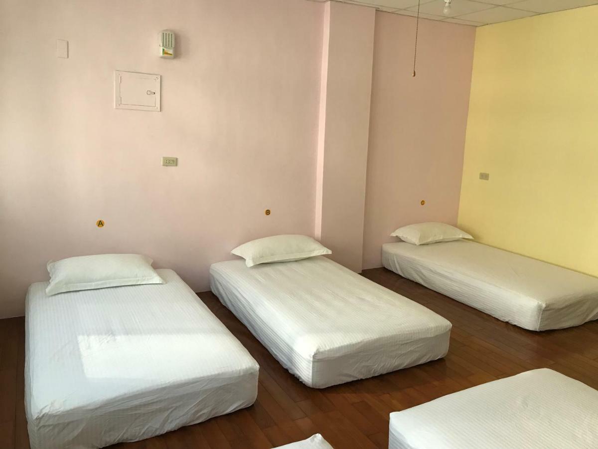 Handy Hostel Hualien Eksteriør bilde